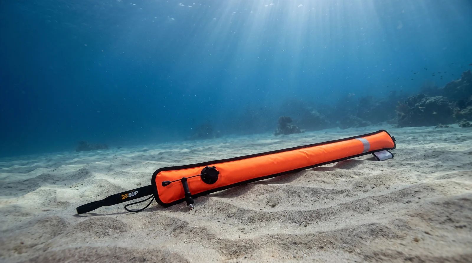XDEEP Closed Narrow SMB Deco Buoy: Test, Visibility, and Review of the DSMB Parachute (2026)