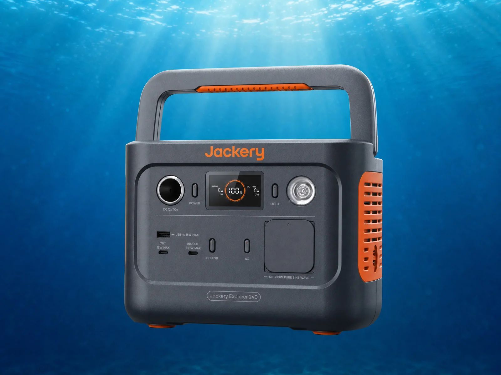 Jackery Explorer 240 v2: The compact power station for underwater photographers.