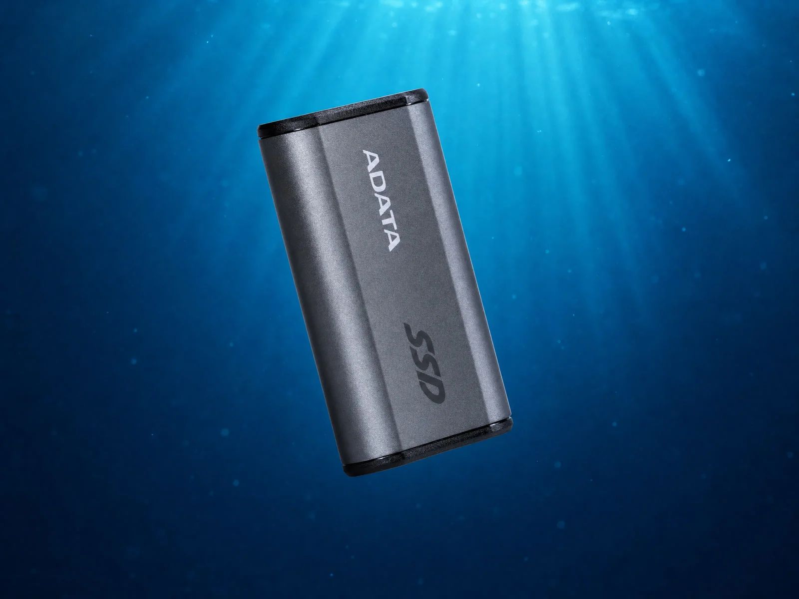 ADATA SE880: Ultra-compact performance for your portable backups.